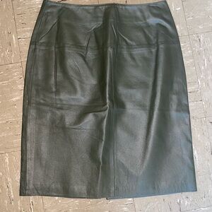Vintage Casual Green mini skirt Newport News size 4 Womens